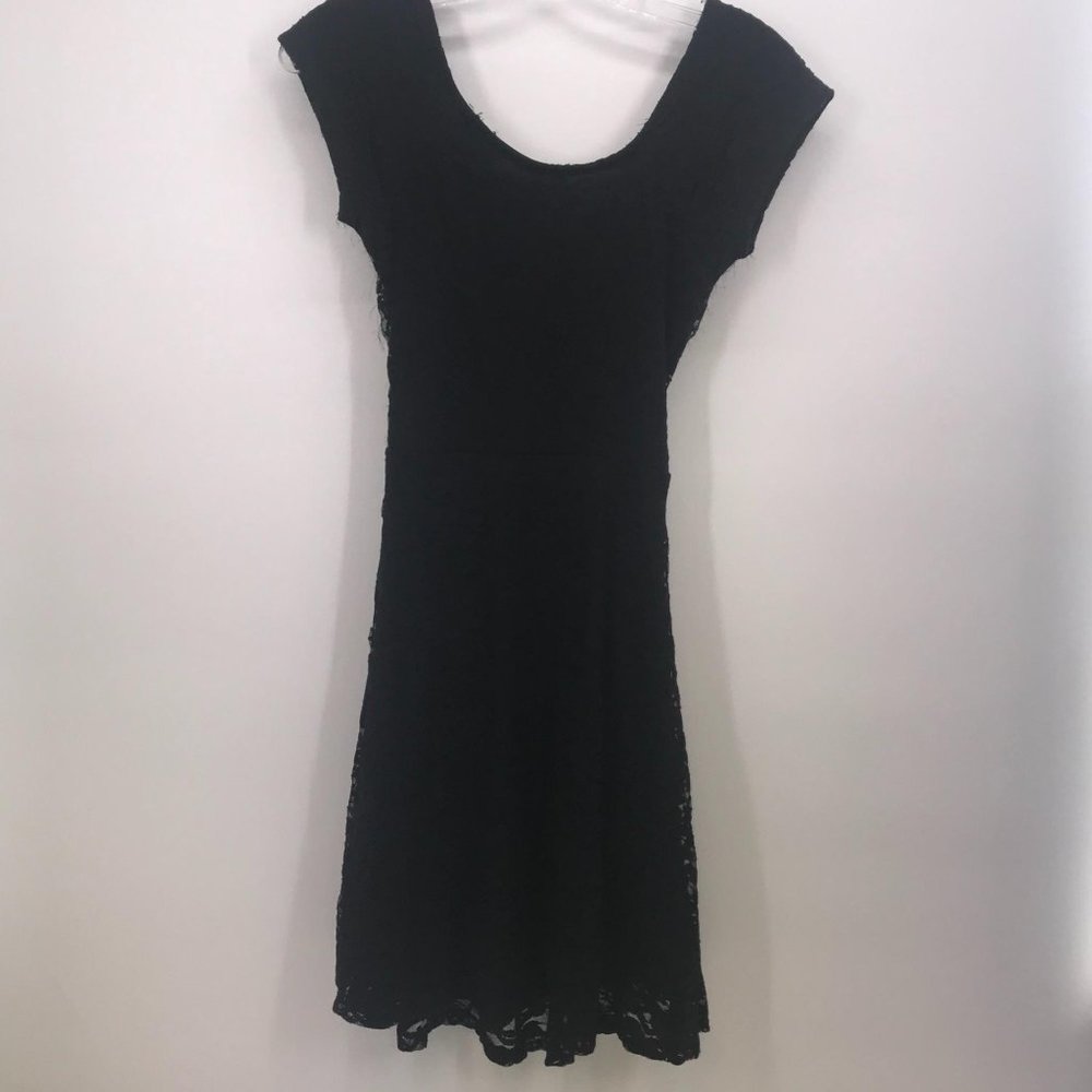 RUE21 MID BLACK LACE DRESS OPEN BACK